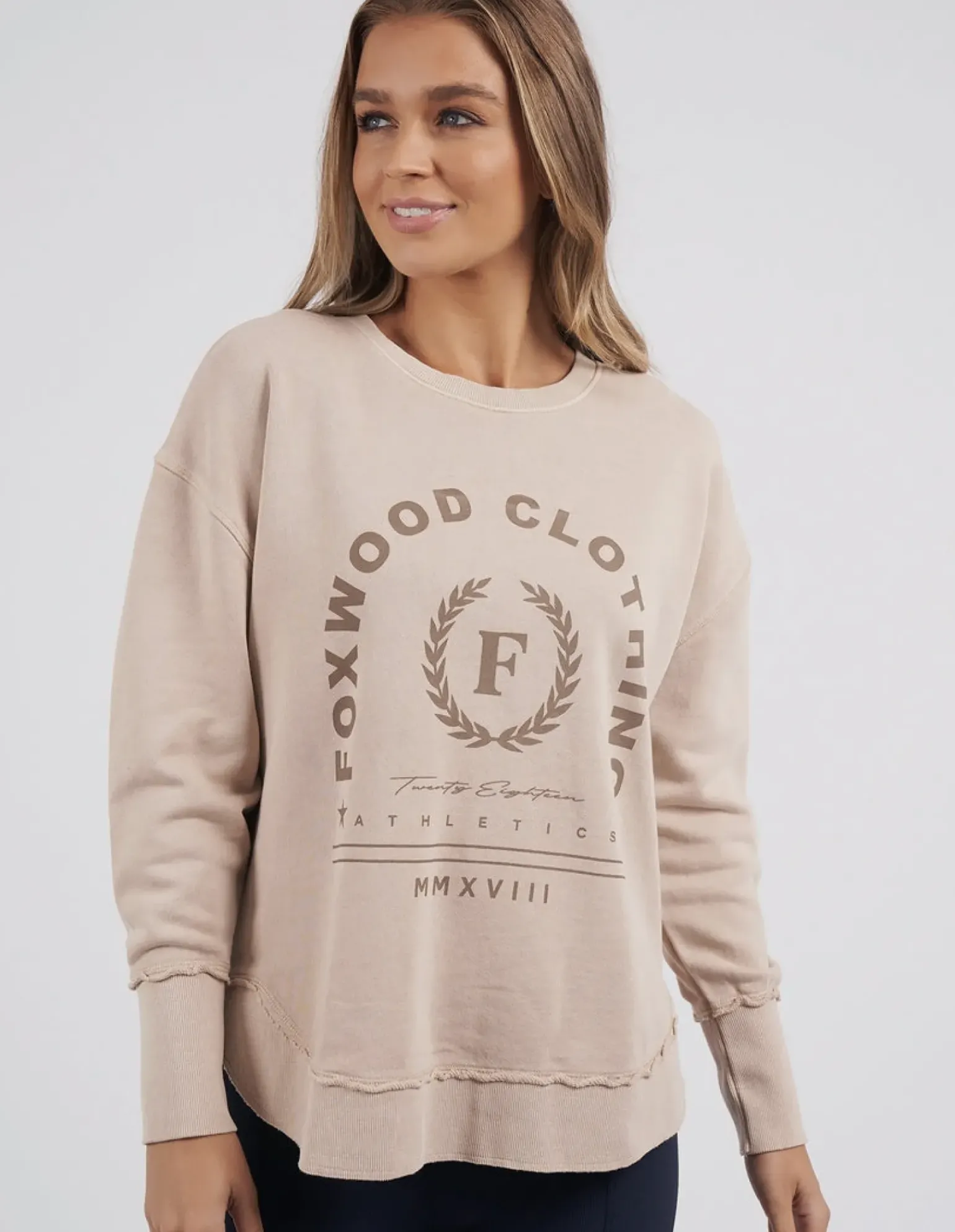 Foxwood Medalion Crew - Oatmeal